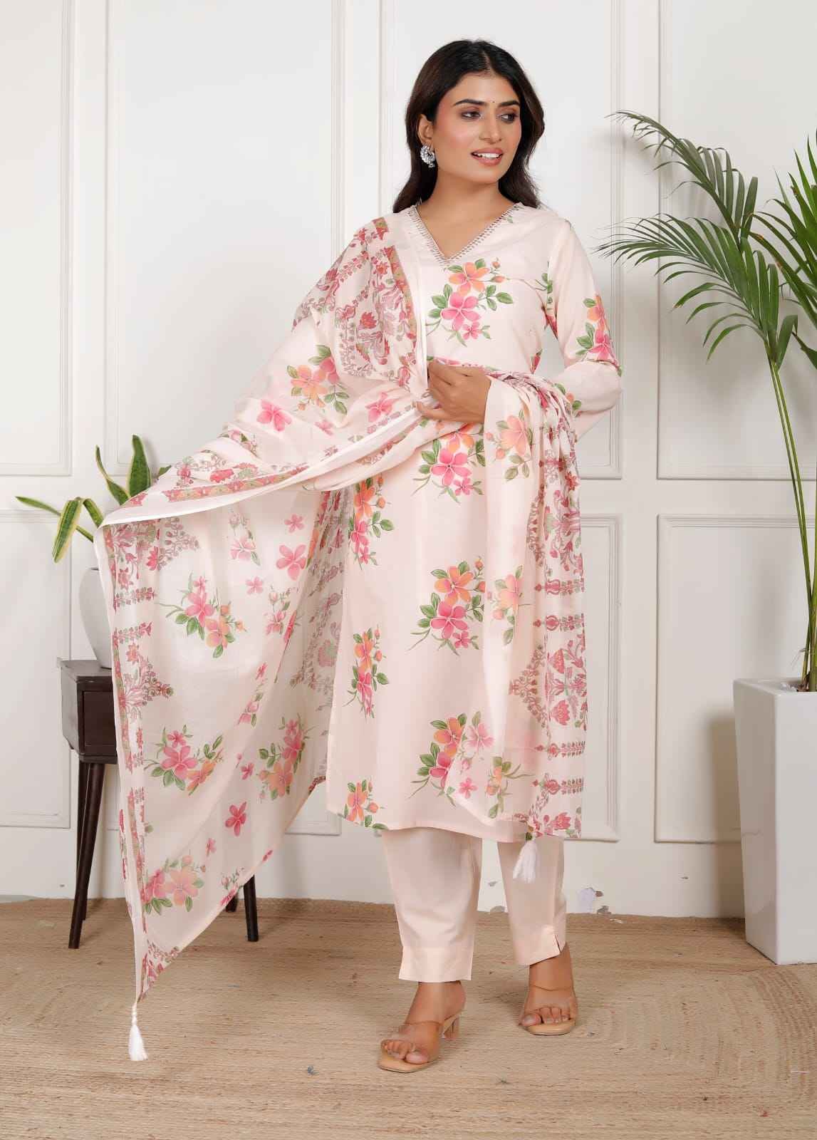 Pastel Pink floral-print kurta set 
